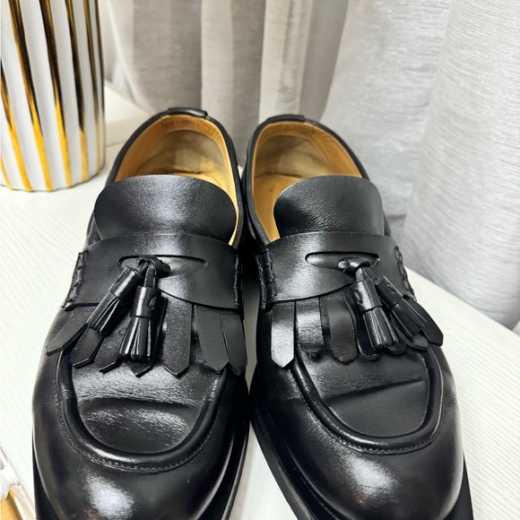 Emporio Armani Sleek Black Tassel Loafers for Men - Picture 2 of 11